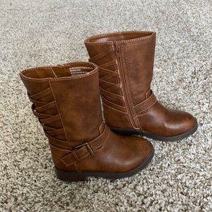 Little girls Sugar Brown boots. Size 8.